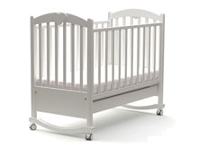 Детская кроватка Диана 120х60 с маятниковым механизмом