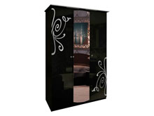 Трехдверный шкаф Богема