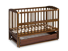 Кровать с ящиком и откидной боковиной на шарнирах