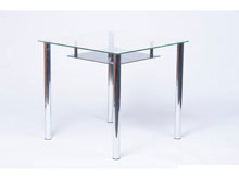 Стеклянный квадратный прозрачный стол с полкой