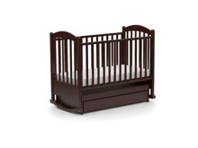 Детская кроватка Каролинка 60х120 с маятниковым механизмом