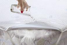 Наматрасник детский влагостойкий с угловыми фиксаторами MatroLuxe - 63х125 см