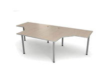 Столы угловые сдвоенные 138х276х75.5 на общем металлокаркасе